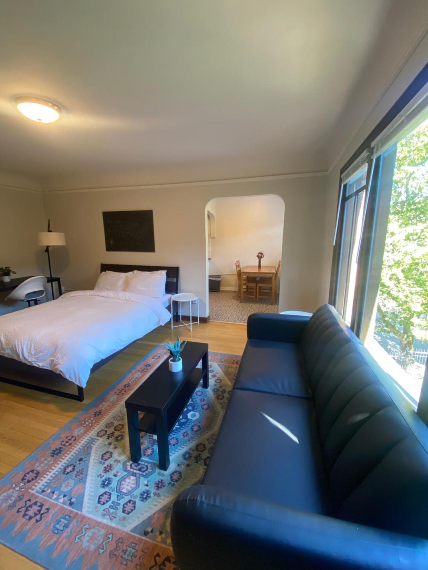 Furnished Apartments - Climate Pledge Arena Next Door Сиатъл Екстериор снимка