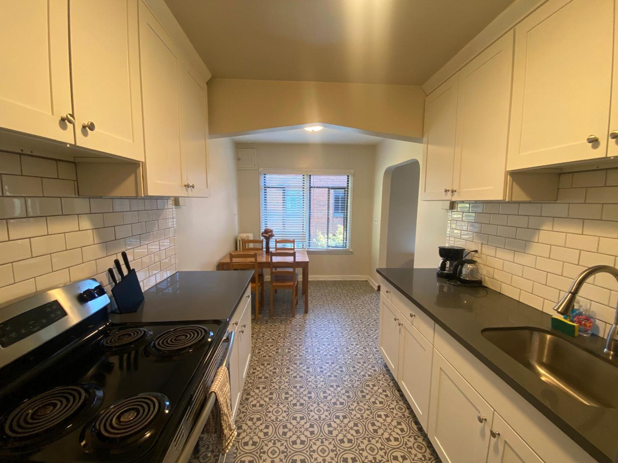 Furnished Apartments - Climate Pledge Arena Next Door Сиатъл Екстериор снимка