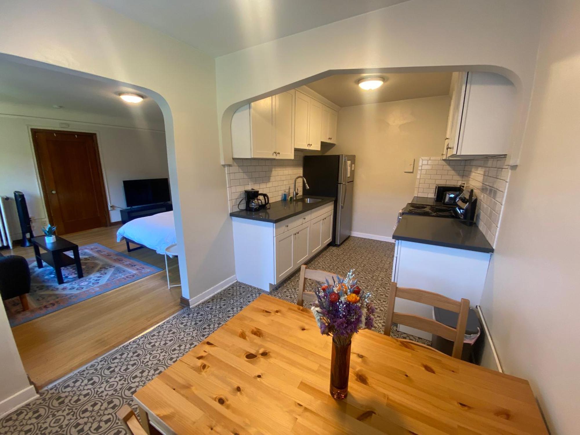 Furnished Apartments - Climate Pledge Arena Next Door Сиатъл Екстериор снимка