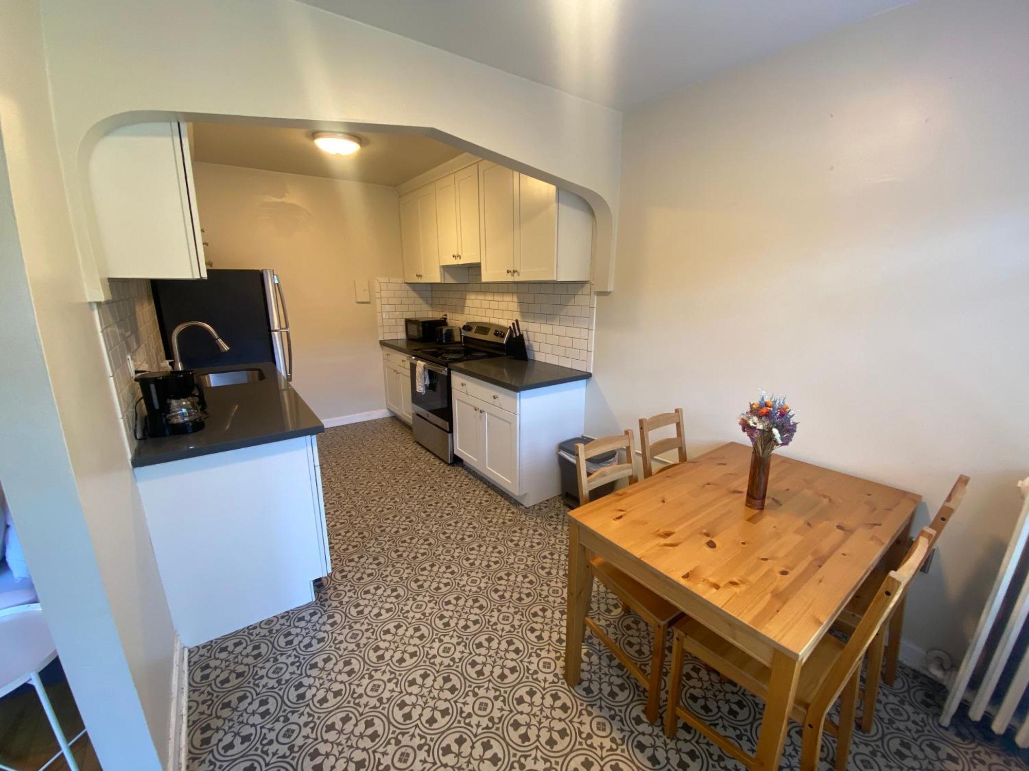 Furnished Apartments - Climate Pledge Arena Next Door Сиатъл Екстериор снимка